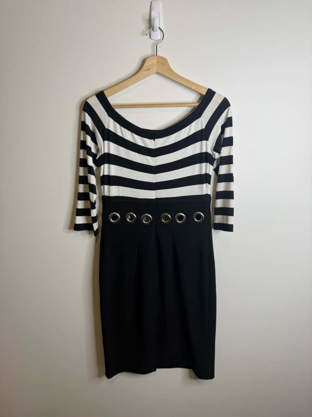 Joseph Ribkoff Black and White Striped Midi Dress cut out size 4 - Picture 9 of 9
